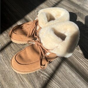 New Ugg Diara Shoes Size 9